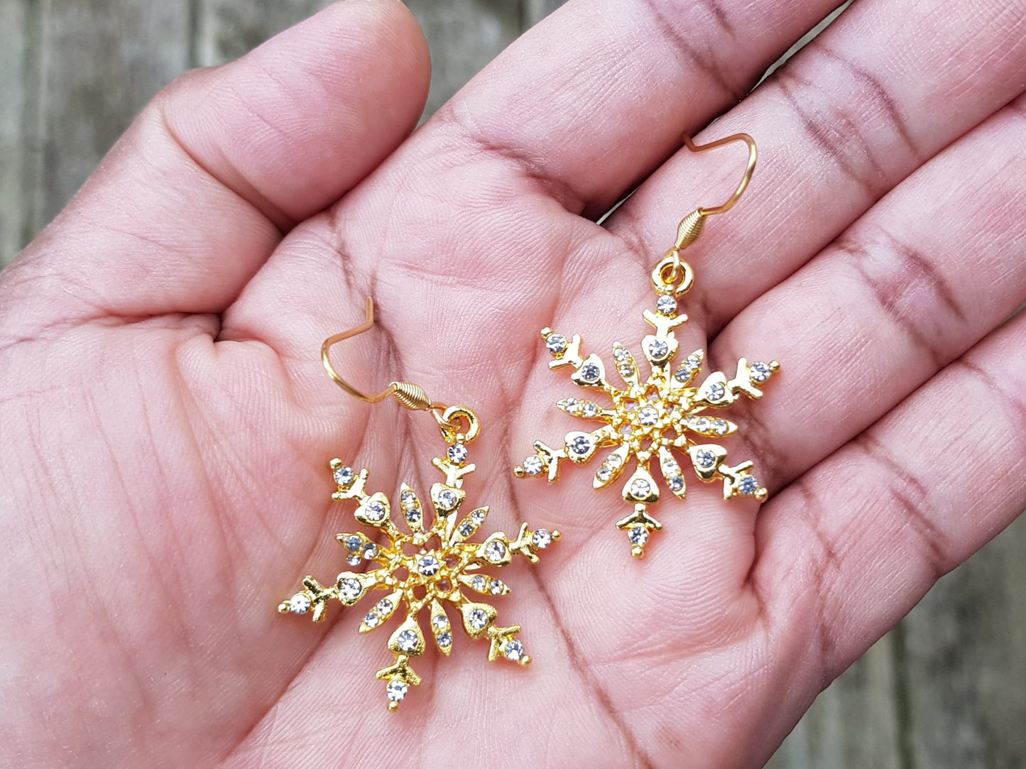 Handmade Snowflake Earrings - Hypoallergenic Christmas Earrings