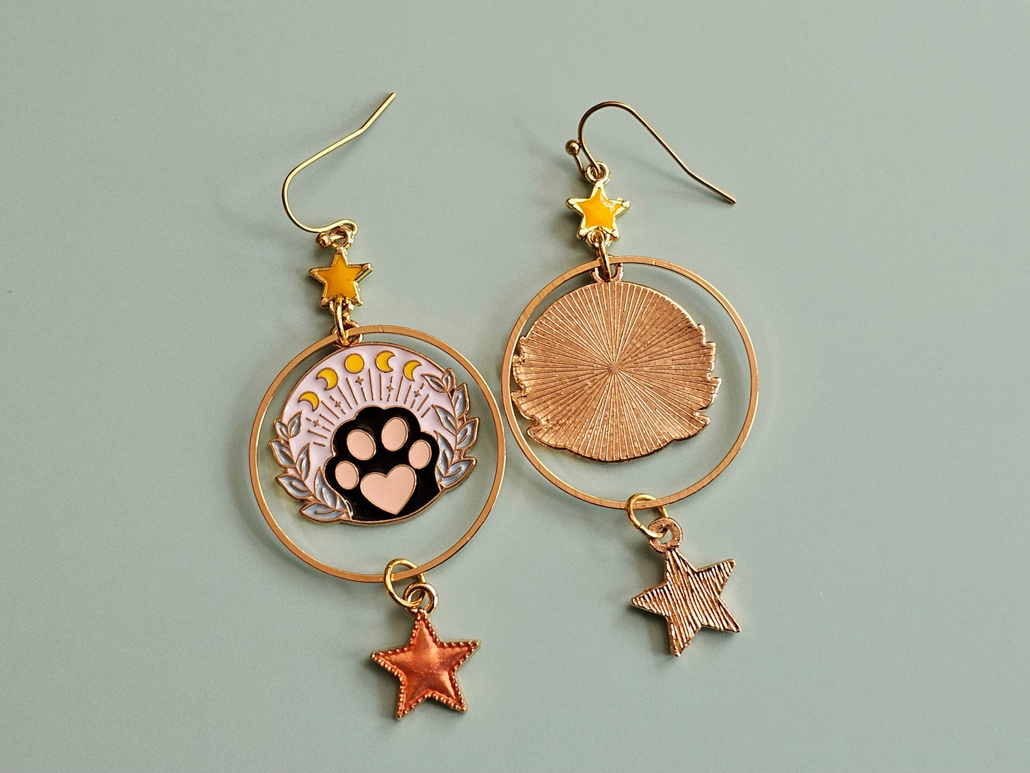 Handmade Cat's Paw Earrings Hypoallergenic Toe Bean Lunar Phase Earrings, Hypoallergenic for Sensitive Ears