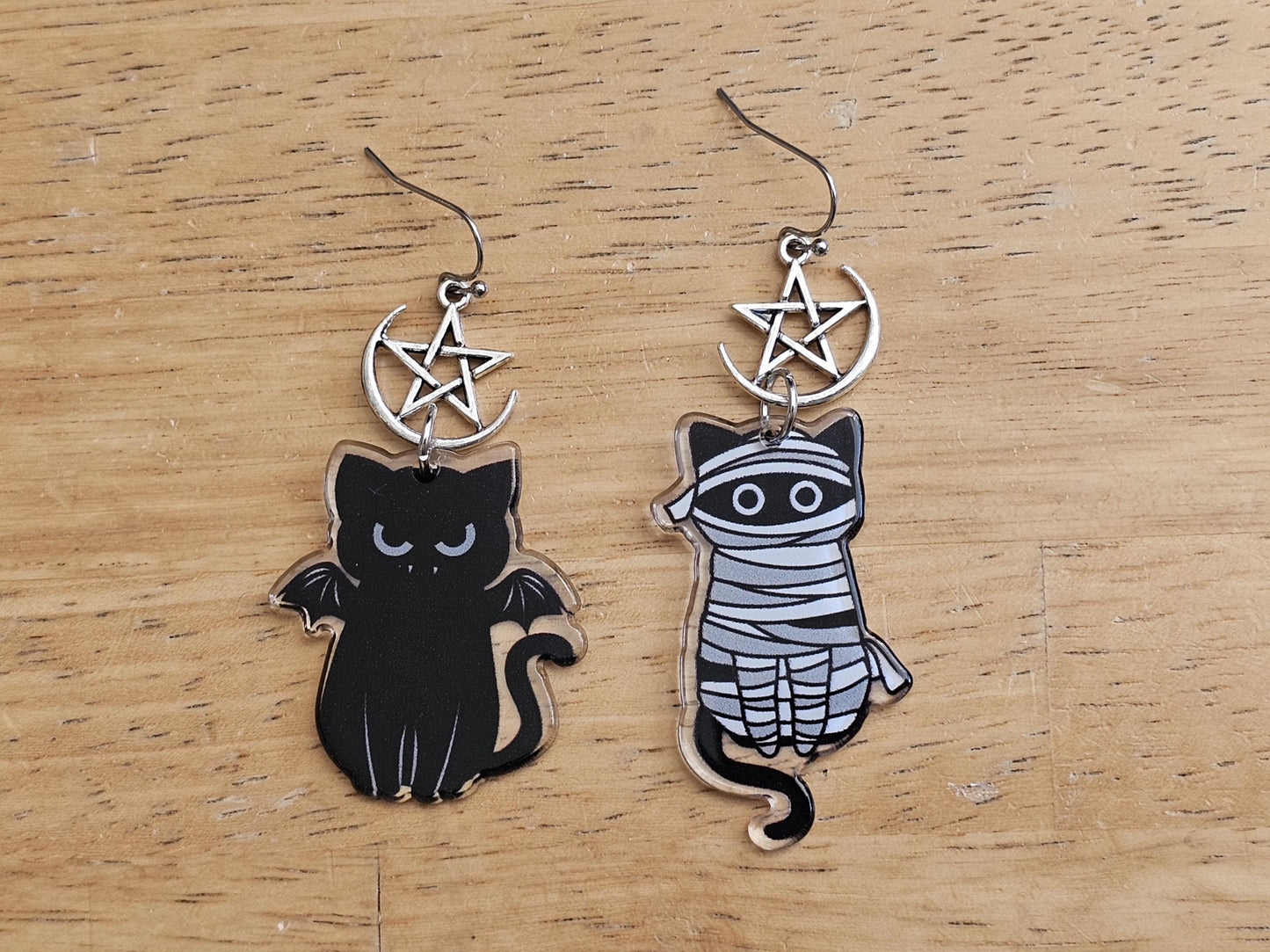 Vampire Cat Earrings - Mummy Cat Earrings - Hypoallergenic Halloween Earrings