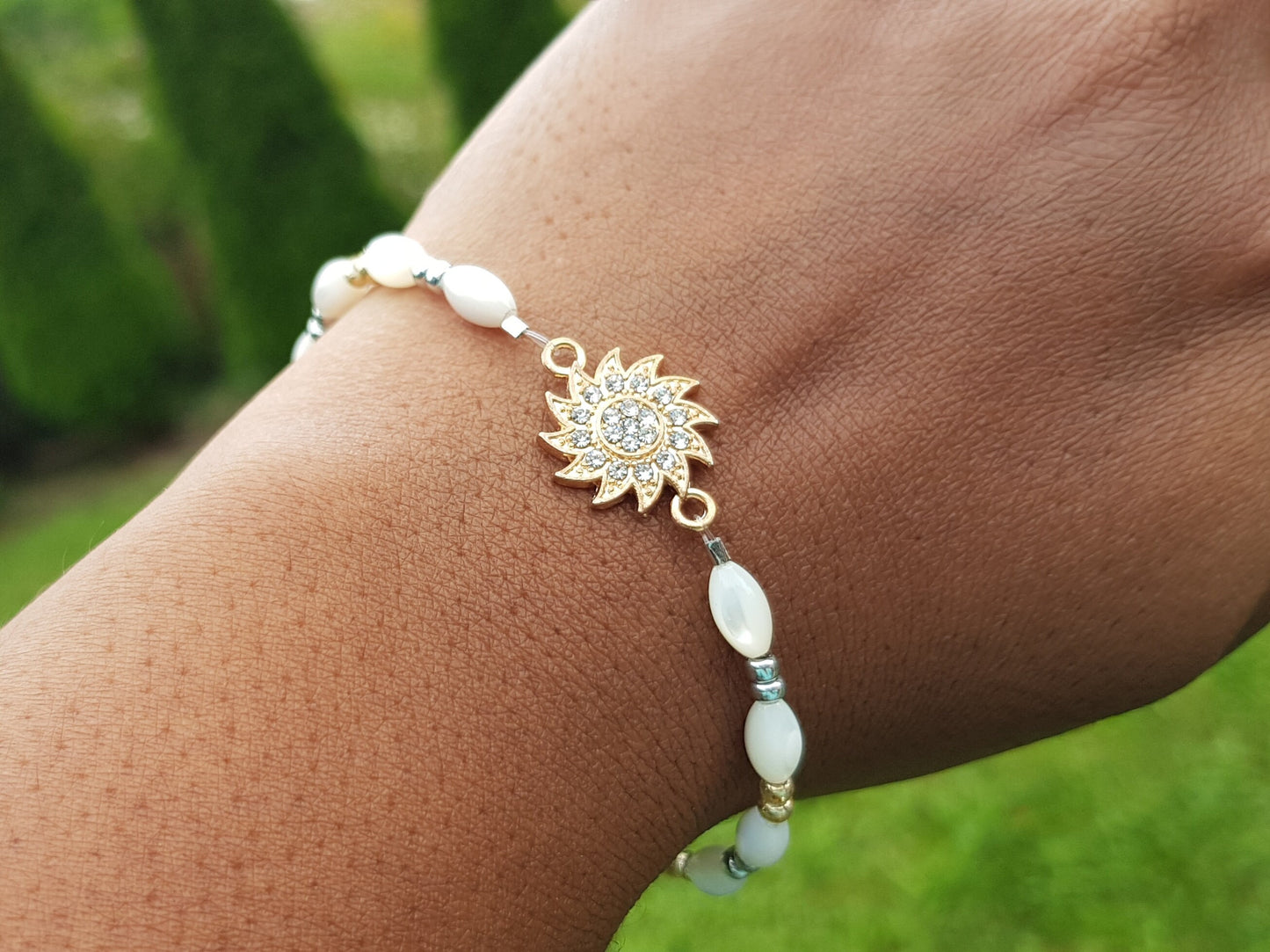 Sunflower Mother of Pearl Bracelet - Handmade Gemstone Bracelet - Anniversary Gift - Bridal Jewelry