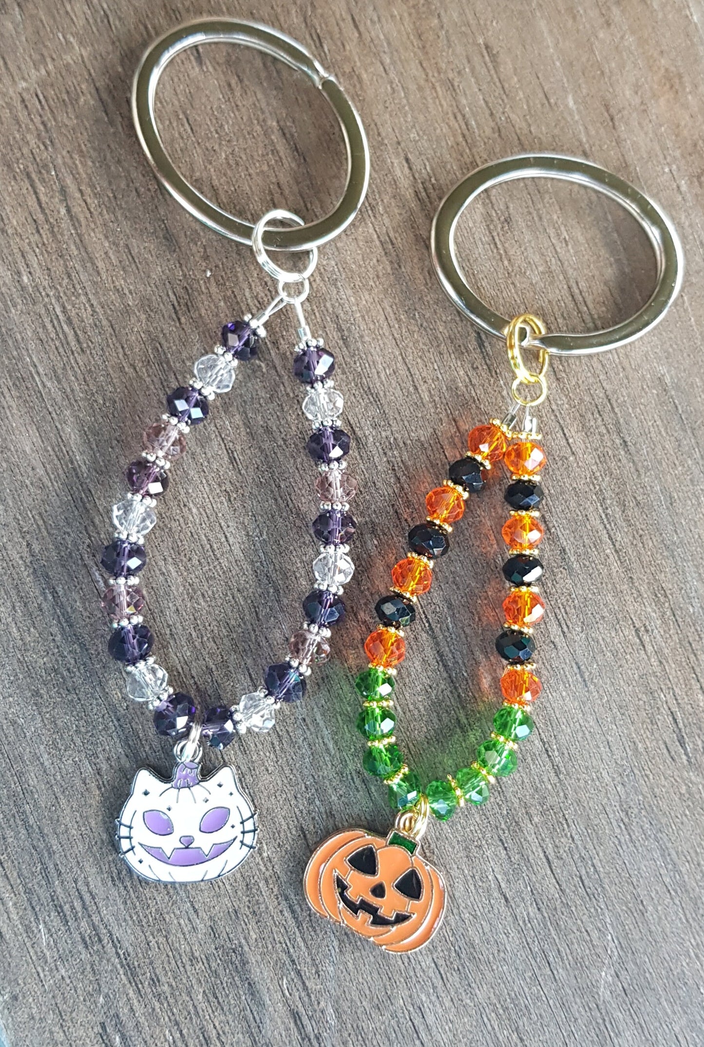 Jack O Lantern Keychain, Halloween Cat Keychain, Cat Gifts, Halloween Jewelry, Customizable Personalized Colours Keychain, Cyber Monday SALE