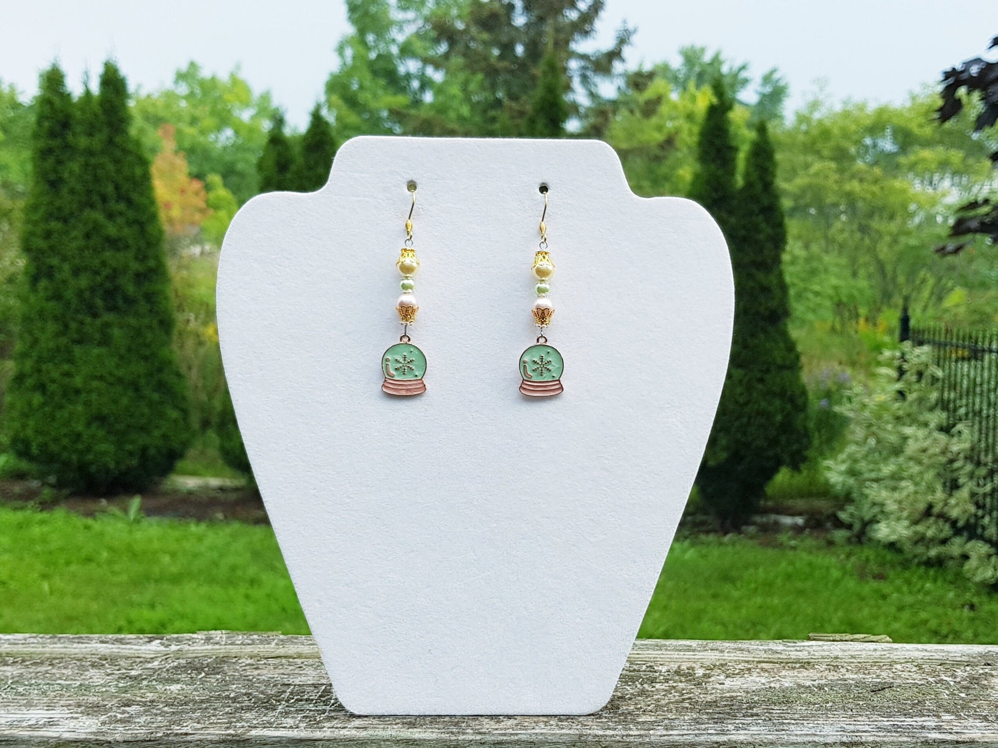 Festive earrings, great stocking stuffer or stocking filler.