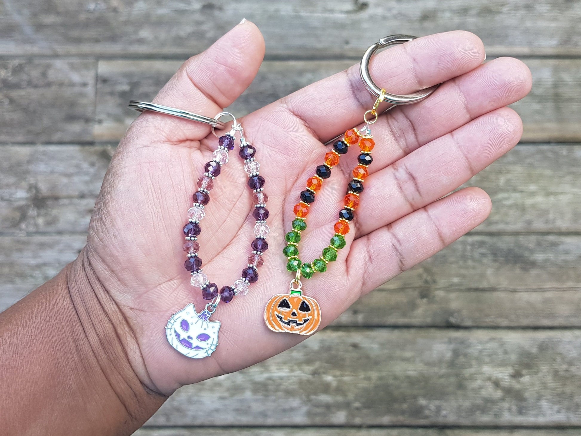 Jack O Lantern Keychain, Halloween Cat Keychain, Cat Gifts, Halloween Jewelry, Customizable Personalized Colours Keychain, Cyber Monday SALE