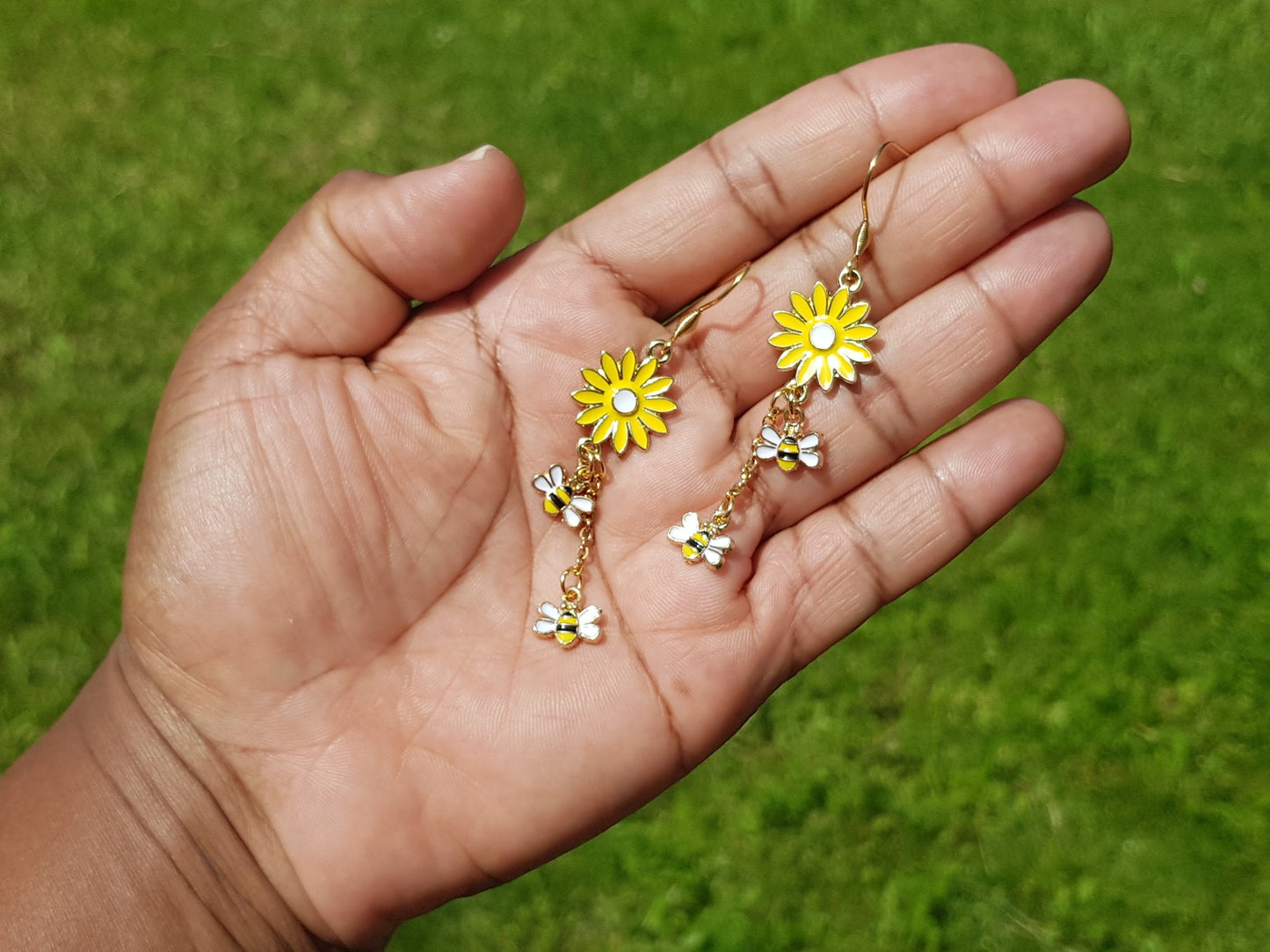 Handmade Bee and Flower Dangle Earrings - Hypoallergenic Bee Gifts