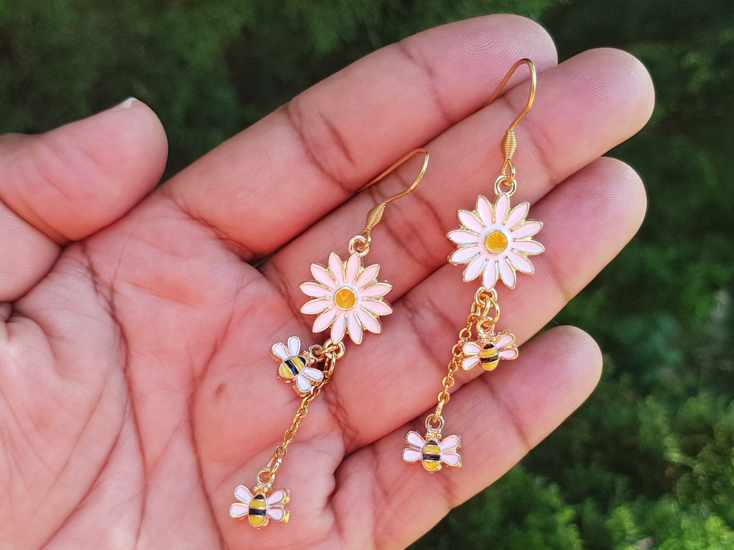 Handmade Bee and Flower Dangle Earrings - Hypoallergenic Bee Gifts